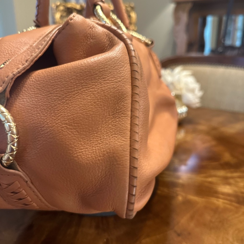 Sexy camel Tan Leather Handbag - Picture 12 of 17